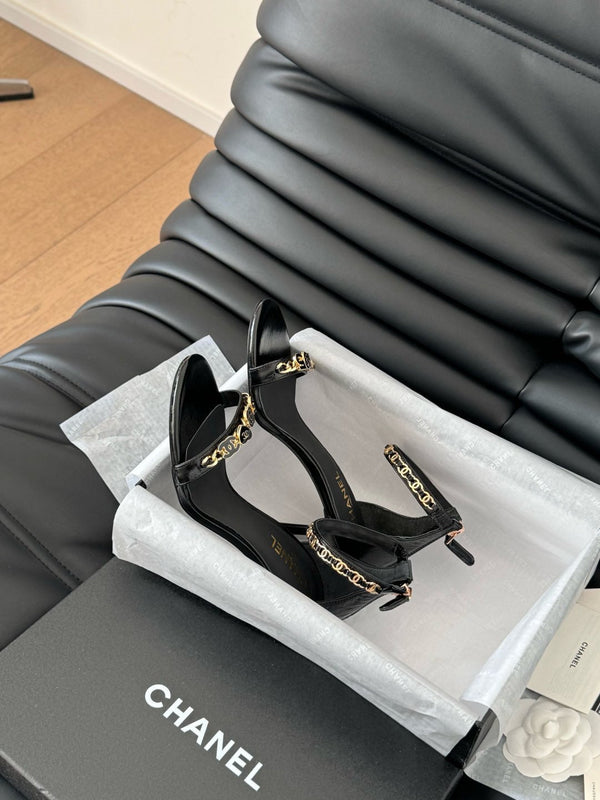 SANDALO TACCO ALTO 7,5 MM IN PELLE DI MONTONE NERA CON ADESIVI