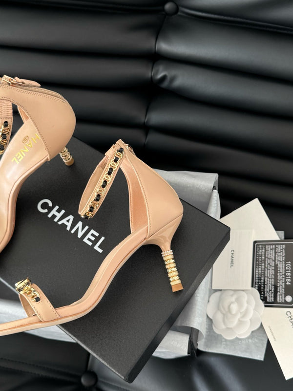 SANDALO TACCO ALTO 7,5 MM IN PELLE DI MONTONE BEIGE TAN CON ADESIVI