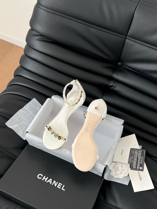 SANDALO TACCO MEDIO 35 MM IN MONTONE BIANCO CON ADESIVI