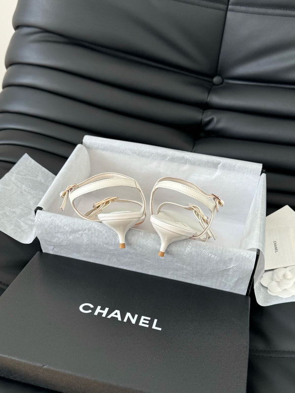 SANDALO TACCO MEDIO 35 MM IN MONTONE BIANCO