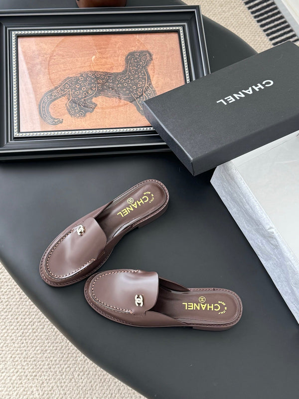 CC 25C Mule Chocolate Calfskin 280562