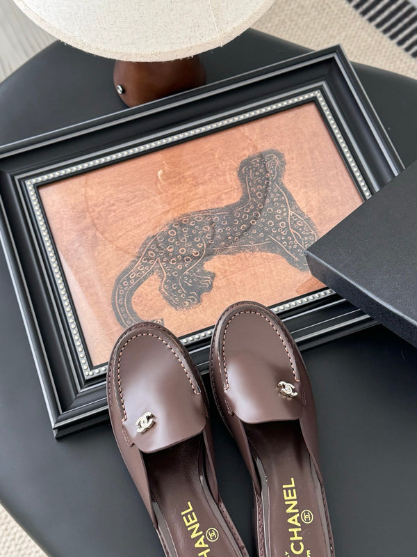 CC 25C Mule Chocolate Calfskin 280562