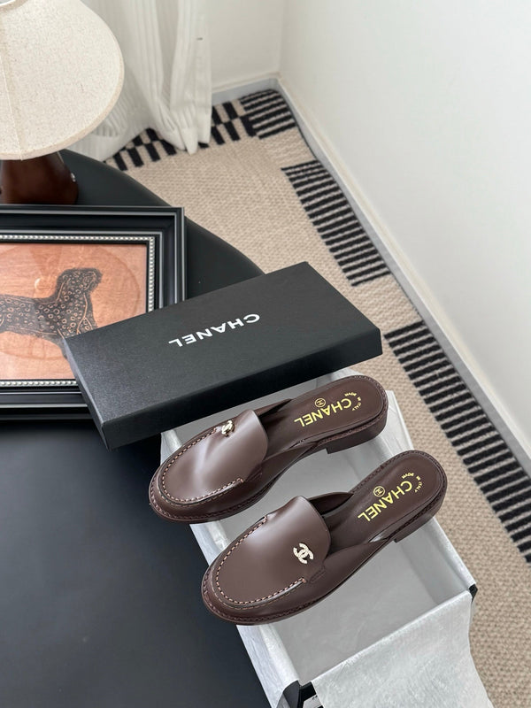 CC 25C Mule Chocolate Calfskin 280562