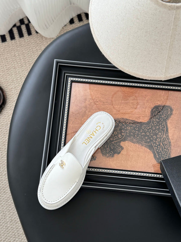 CC 25C Mule White Calfskin 280563