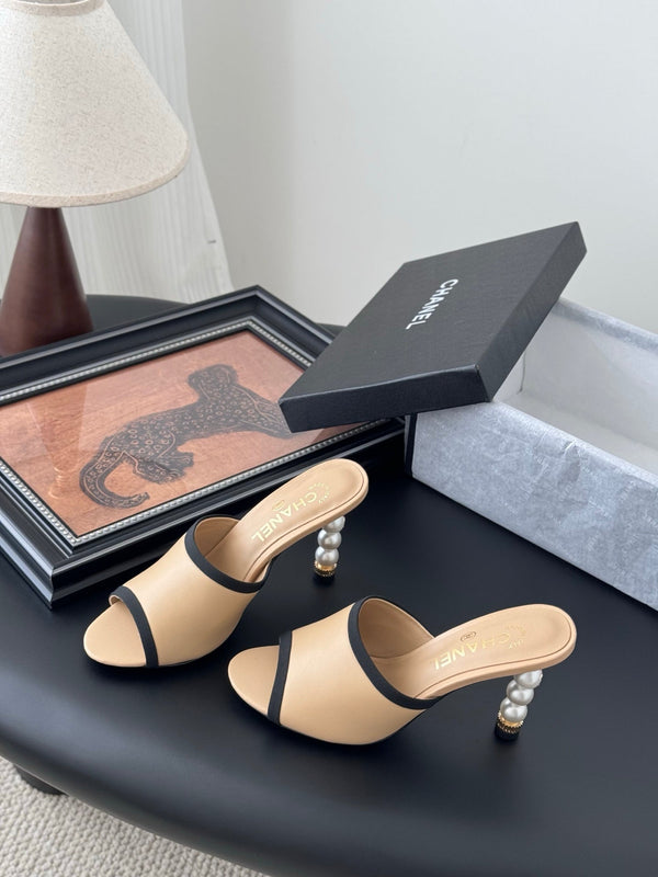 CC 25 Mules Beige Sheepskin Leather 305261