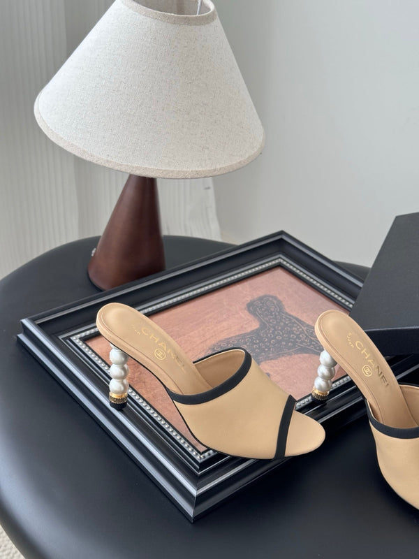 CC 25 Mules Beige Sheepskin Leather 305261