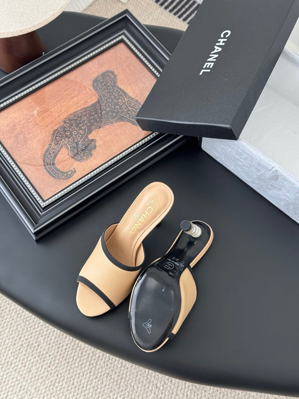 CC 25 Mules Beige Sheepskin Leather 305261