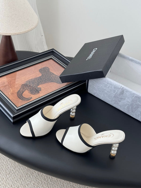 CC 25 Mules White Sheepskin Leather 305262