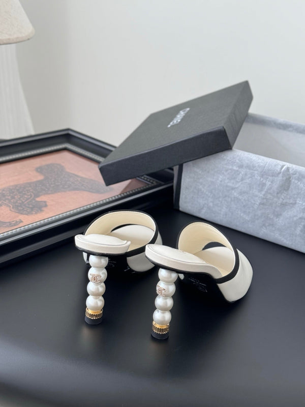 CC 25 Mules White Sheepskin Leather 305262