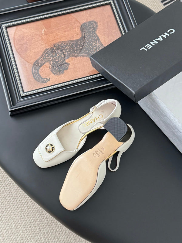 CC 25 Mary Jane White Cowhide 305279