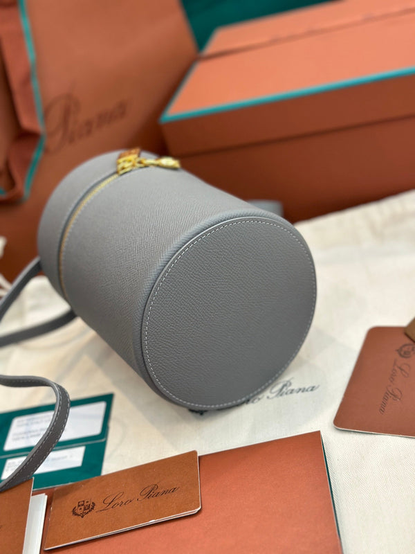 BORSA EXTRA CASE MEDIA 16 IN PELLE DI VITELLO LISCIA GRIGIO TORTORA CON FERRAMENTA ORO