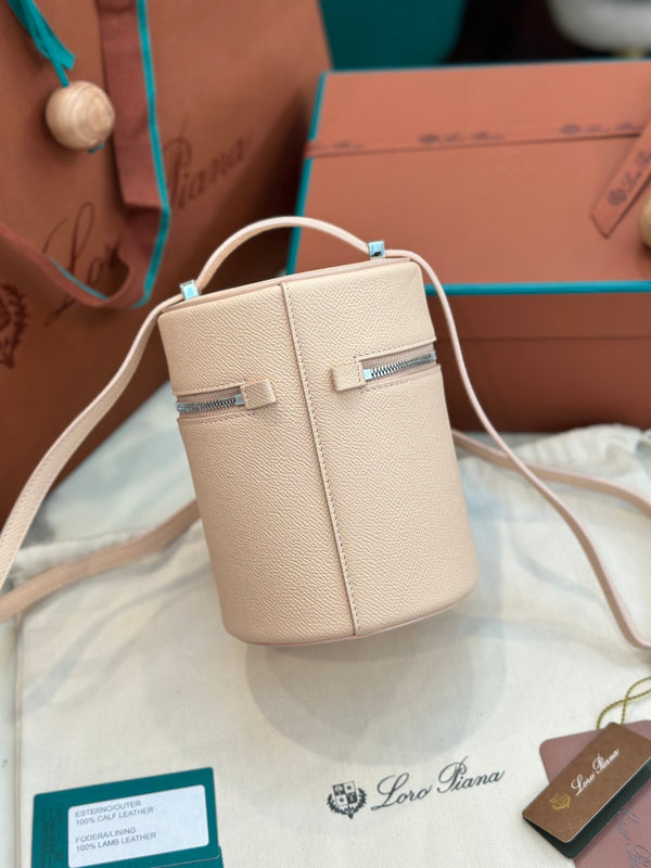 BORSA EXTRA CASE MEDIA 16 IN PELLE DI VITELLO LISCIA ROSA CHIARO CON FERRAMENTA ARGENTO