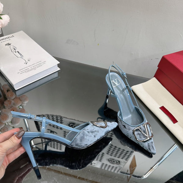 Vlogo Signature Slingback in pelle di vitello blu e velluto