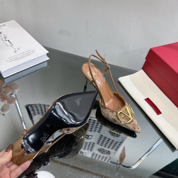 Vlogo Signature Slingback in pelle di vitello marrone e velluto