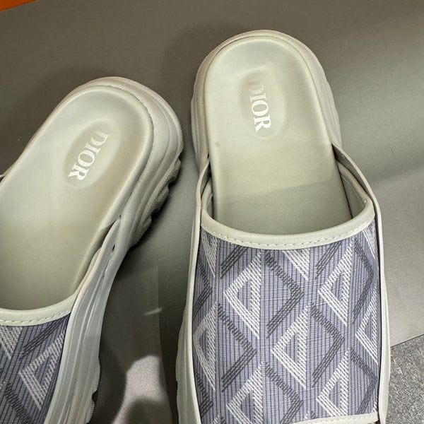 CD H-TOWN SANDAL LIGHT GRAY AND WHITE CALFSKIN