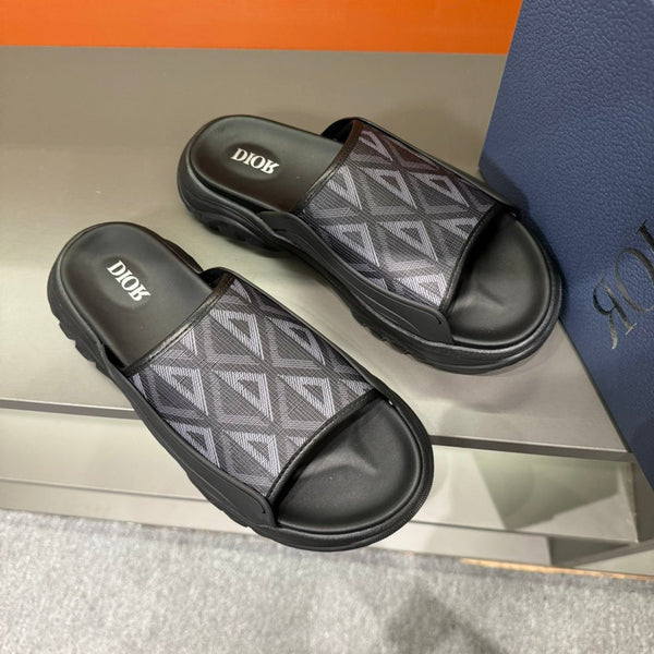 SANDALO CD H-TOWN IN VITELLO NERO E CARDO