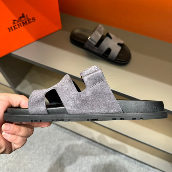 SANDALO HM CYPRUS IN CAMOSCIO GRIGIO BRILLANTE