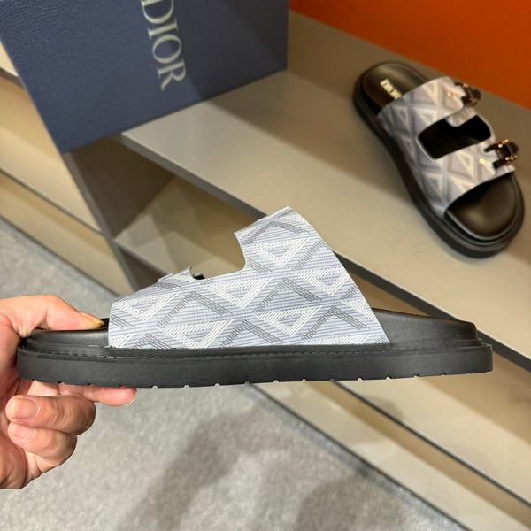 SANDALO CD DOUBLE H-TOWN IN PELLE DI VITELLO GRIGIO CHIARO