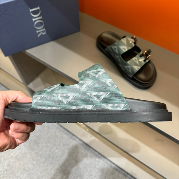 CD DOUBLE H-TOWN SANDAL PINE CALFSKIN