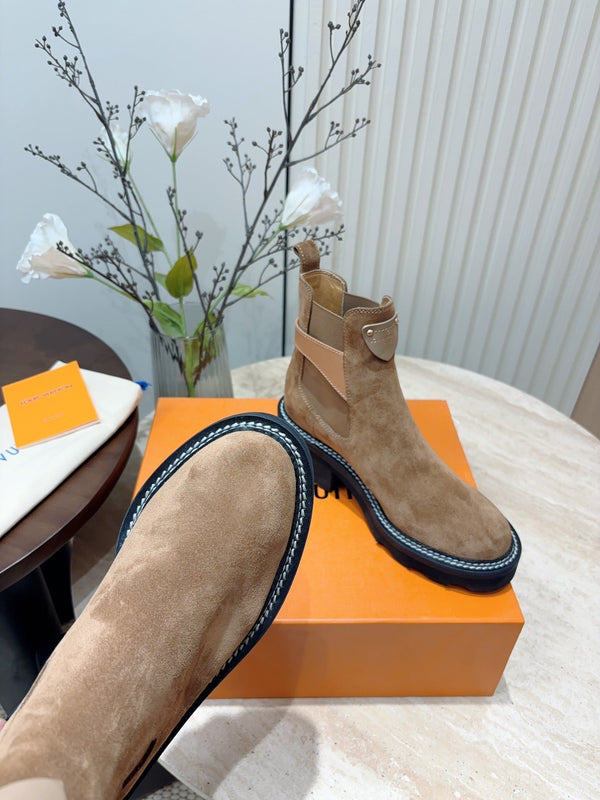 Stivaletto LV Beaubourg in pelle scamosciata marrone opaco