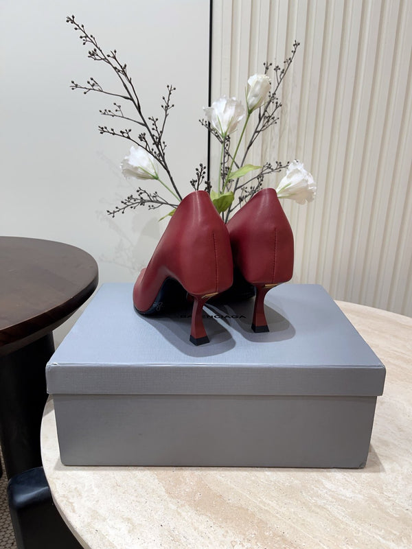 DÉCOLLETÉ CON TACCO CURVO E BOCCA BASSA IN PELLE DI VITELLO CADILLAC