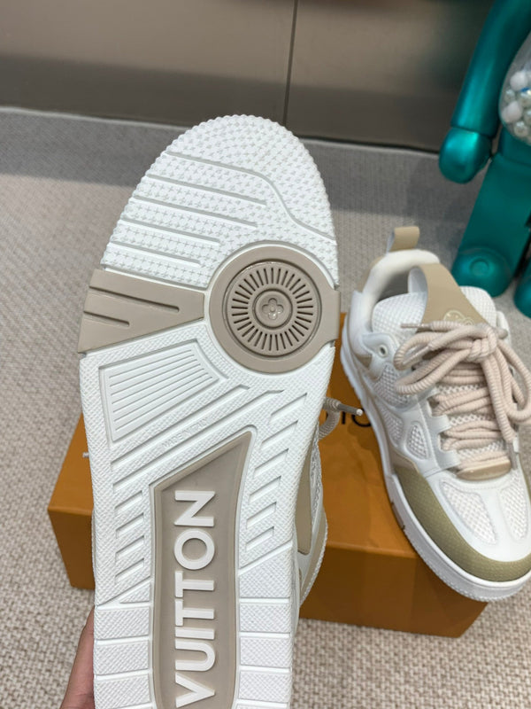 Sneaker da skate LV in tessuto a rete bianco misto beige