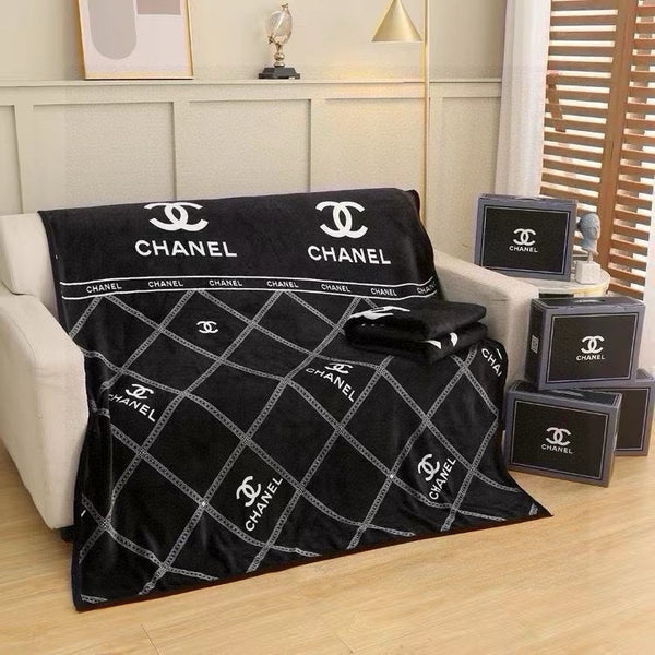 CC BLANKET IN BLACK MIX WHITE MILK VELVET 421609
