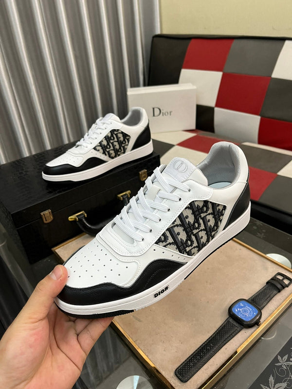 CD B27 LOW-TOP SNEAKER BLACK AND WHITE CALFSKIN