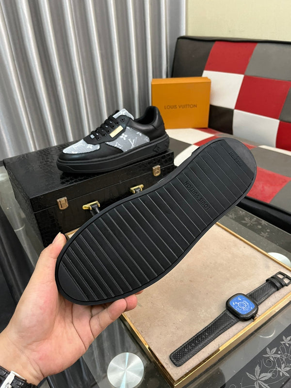 LV CLASSIC TRAINERS WHITE MESH AND BLACK CALFSKIN