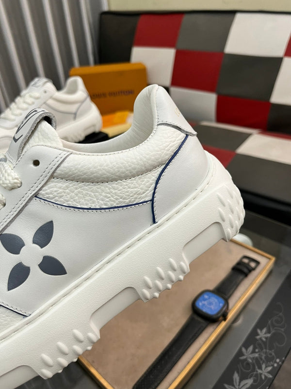 LV SNEAKER WHITE MIX GREY MONOGRAM CALFSKIN