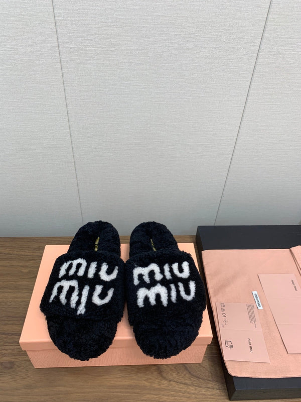 Miu slippers Black With White Text Pure Wool