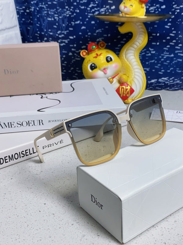 OCCHIALI DA SOLE MONTAIGNE 560858 IN ACETATO AVORIO LENTI GRIGIO GIALLO FUMO