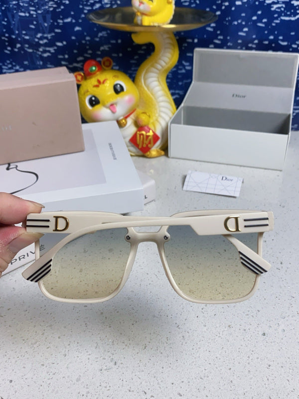 OCCHIALI DA SOLE MONTAIGNE 560858 IN ACETATO AVORIO LENTI GRIGIO GIALLO FUMO