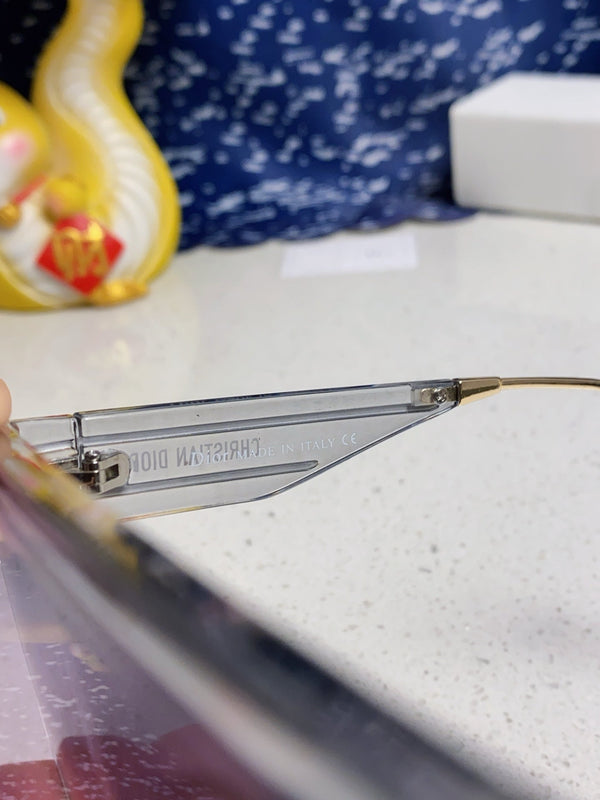 OCCHIALI DA SOLE MONTAIGNE CLUB M7U IN ACETATO GRIGIO TRASPARENTE