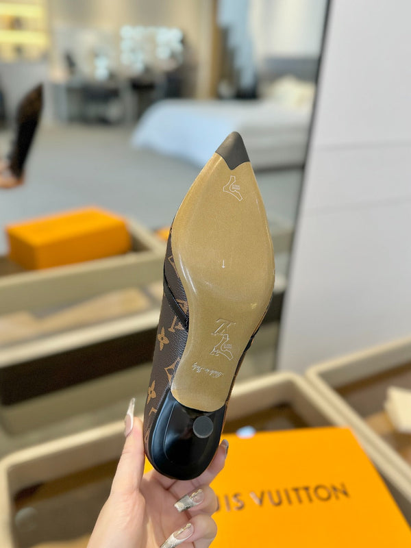 6AM 5.5cm Brown Monogram Canvas and Patent Leather Pumps 241203