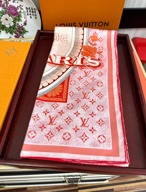 SCIARPA QUADRATA IN SETA MARVELOUS TRUNKS 90 CM ROSA 399996