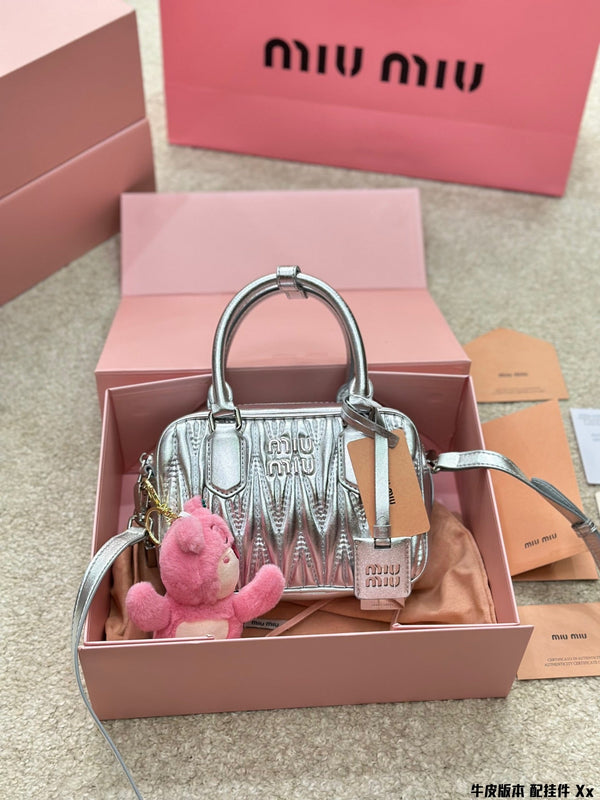 BOWLING BAG 21 IN SILVER LAMBSKIN