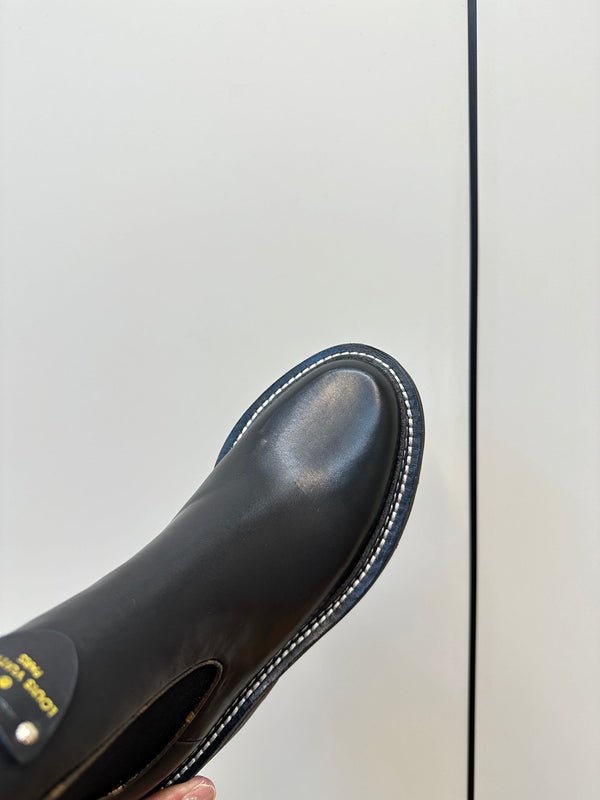 Stivaletti LV Beaubourg in pelle di vacchetta nera