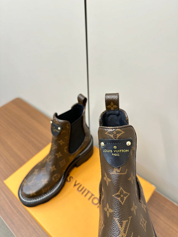 Stivaletti LV Beaubourg in pelle di vacchetta monogramma marrone scuro
