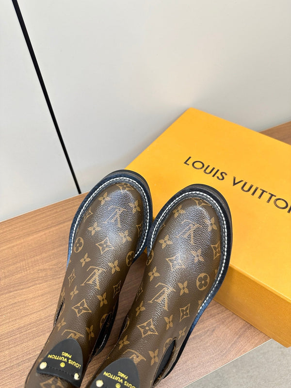 Stivaletti LV Beaubourg in pelle di vacchetta monogramma marrone scuro