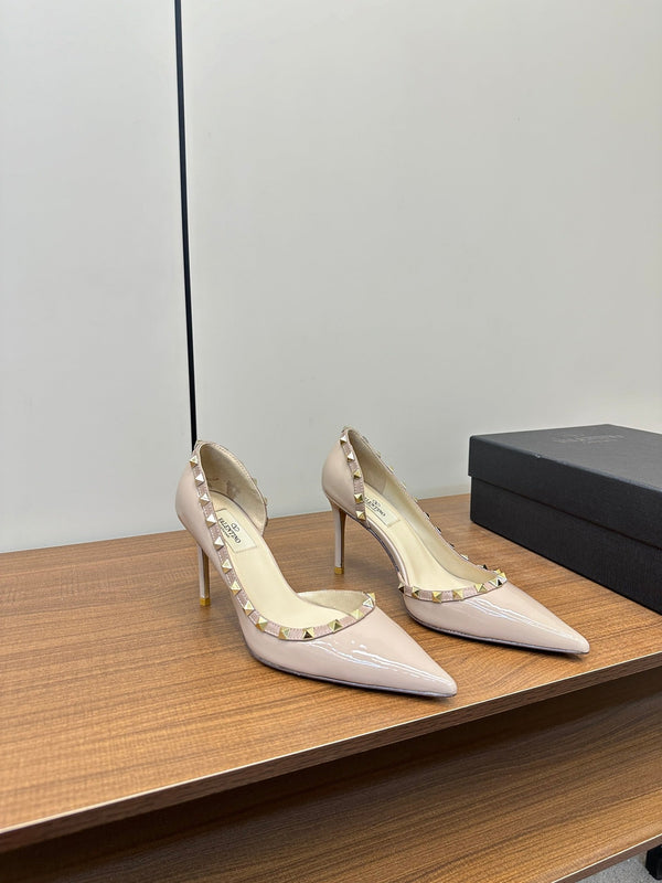 Valentino Beige Rockstud D'Orsay Pumps 95mm Cowhide 989891