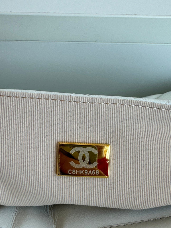 Borsa hobo piccola CC 23C 21,5 Pelle di agnello blu nuvola chiaro Hardware dorato