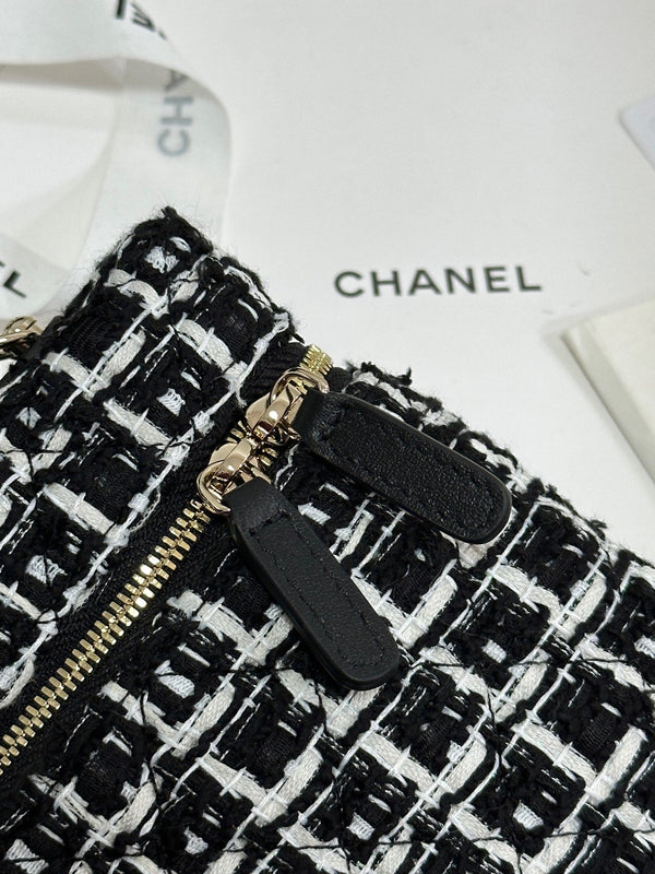 CC 25C Vanity Case Black White Tweed Light Gold Hardware 243667