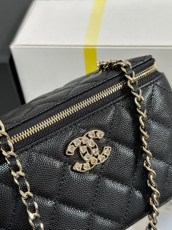 CC 25C Vanity Case 17cm Black Caviar Leather Heart Rhinestone Light Gold Hardware 243427