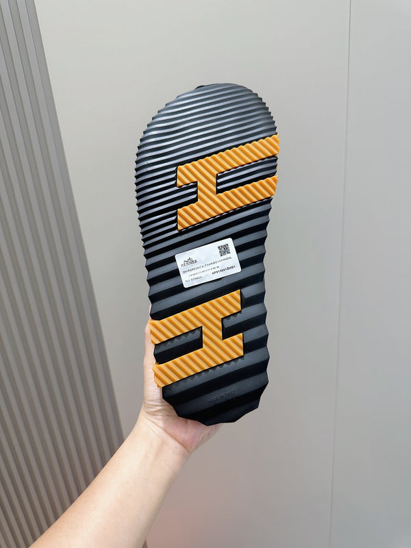 HM ELECTRIC SANDAL BLACK CALFSKIN