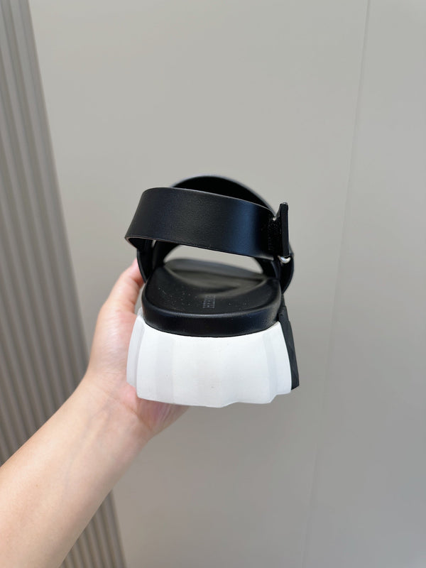 HM ELECTRIC SANDAL BLACK AND WHITE CALFSKIN