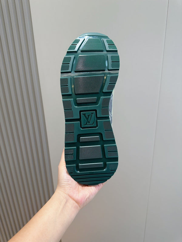 LV RUN AWAY SNEAKERS IN GREY MESH FABRIC AND SUEDE