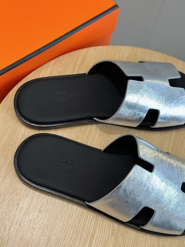 HM IZMIR SANDAL SILVER CALFSKIN