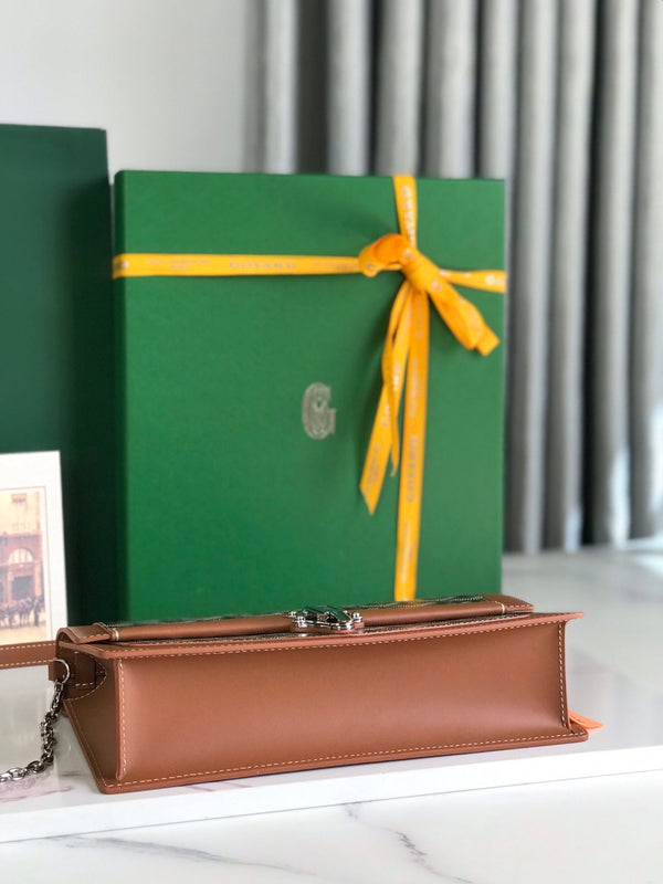 DUCHESSE MARIE-CAROLINE BAG 25 IN BLACK GOYARDINE CANVAS AND TAN SMOOTH CALFSKIN