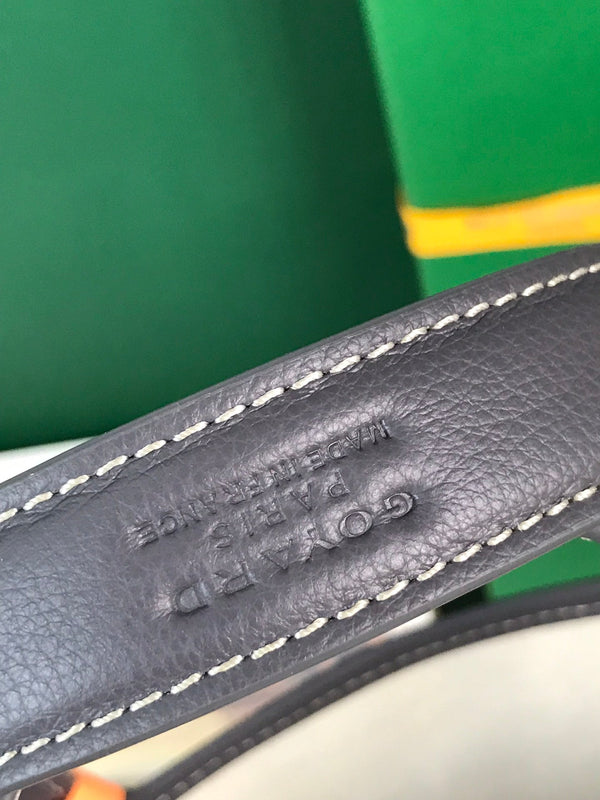 PICCOLO BELHARRA 24 IN TELA GOYARDINE GRIGIA E PELLE DI AGNELLO